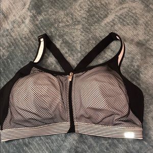 VS sports bra